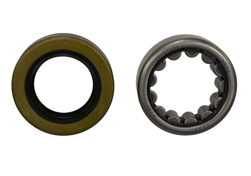 Ford Performance Parts Ford Racing 8.8 Inch Outer Axle Bearing and Seal Kit