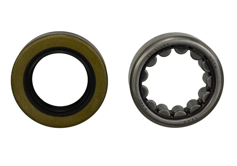 Ford Performance Parts Ford Racing 8.8 Inch Outer Axle Bearing and Seal Kit