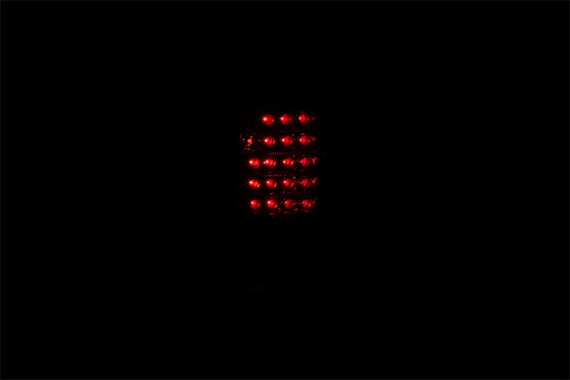 Anzo 1999-2007 Chevrolet Silverado 1500 LED Taillights Red/Clear