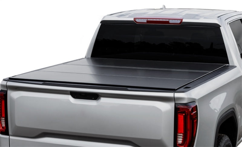 Access LOMAX Tri-Fold Cover 2014-17 Chevy/GMC Full Size 1500 - 5ft 7in Short