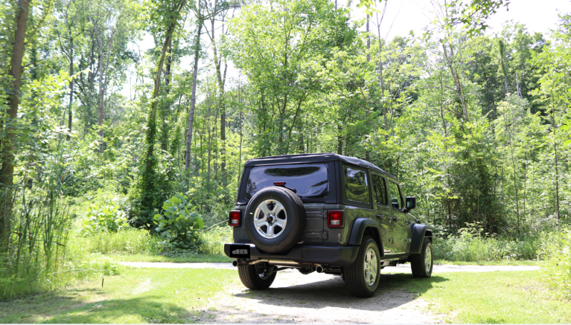 Corsa 18+ Jeep Wrangler JL 2.5in Dual Rear Exit Black Tips Sport Axle-Back Exhaust 21014BLK