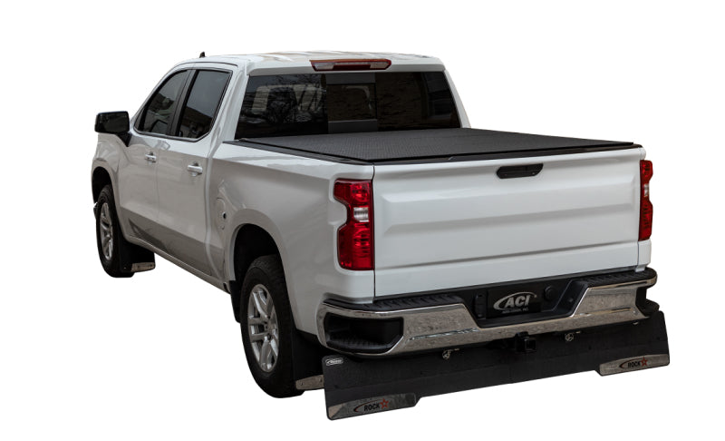 Access LOMAX Professional Series Tri-Fold Cover 07-13 Chevy/GMC 1500 6ft 6in Bed (Excl Classic) B0020069