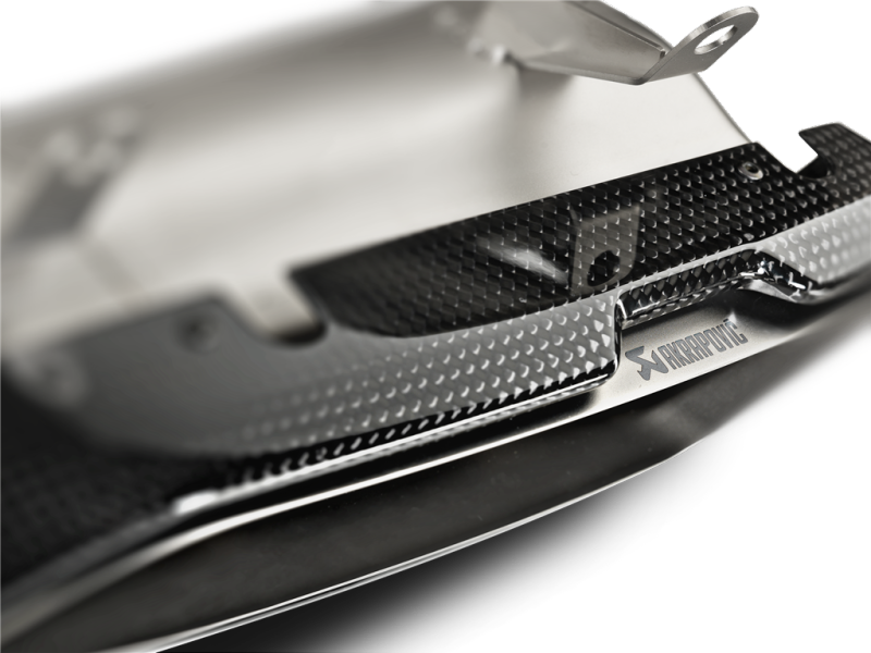 Akrapovic 16-17 Audi R8 5.2 FSI Coupe/Spyder Slip-On Line (Titanium) w/ Carbon Titanium Tips S-AUR8SO3-T