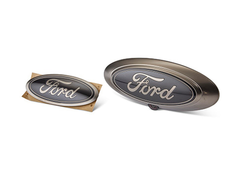 Ford Racing 22-24 Maverick XL/XLT/Lariat Smoked Chrome Oval Kit M-1447-MVBC