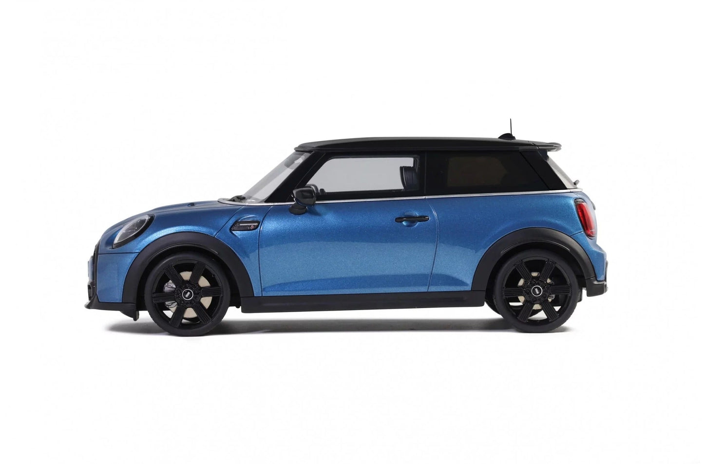 Otto 2021 Mini Cooper S Island Blue w/ Black Stripes 1:18